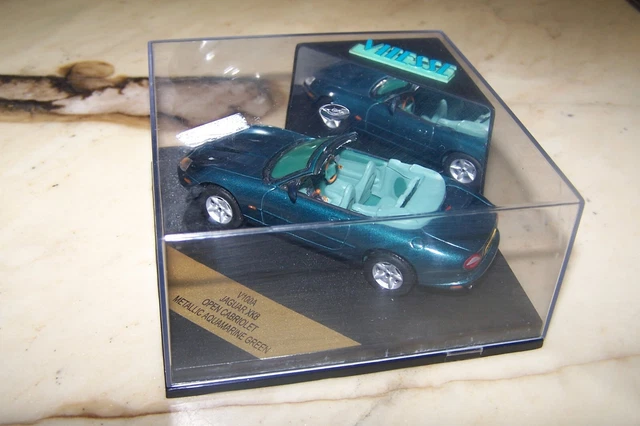 VOITURE COLLECTION 1/43e " JAGUAR XK8 CABRIOLET " -  VITESSE !