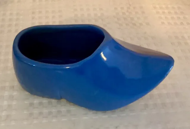 Uhl Pottery #6 Blue Dutch Shoe - Very Nice