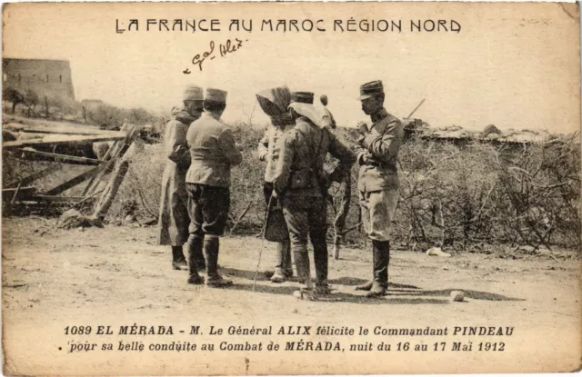 CPA AK MAROC M. Le General Alix felicite le Commandant Pindeau (1319204)