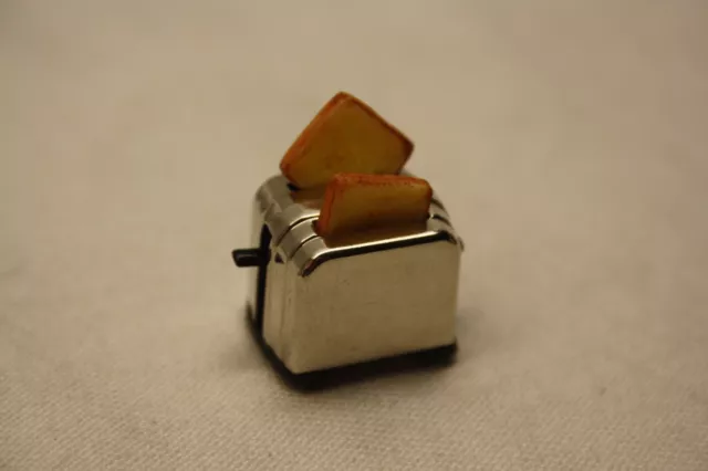 Miniatur-Toaster 1/12  mit Toast 2 Stück Puppenhaus Küche Zubehör Neu OVP