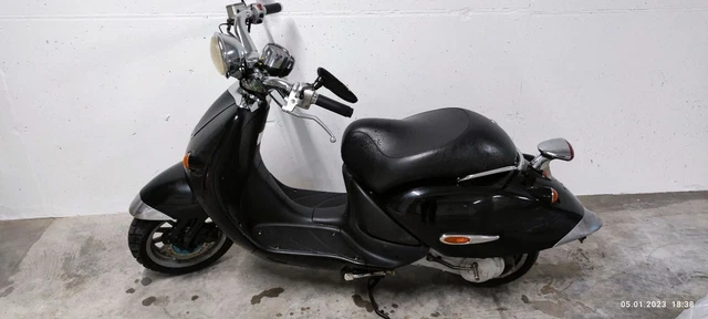 Aprilia Habana Mojito 50 Custom 2Takt in Schwarz BJ 1999