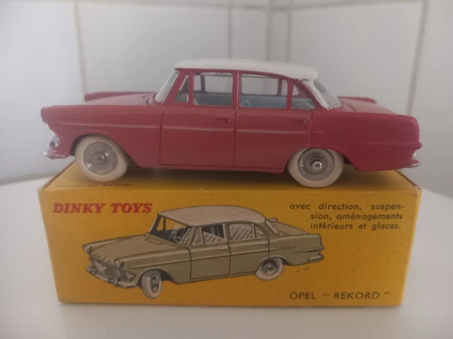 Jouet Dinky Toys Opel Rekord – Modèle N°549 En échelle 1/43, Fabriqué En France Par Meccano (état Occasion)