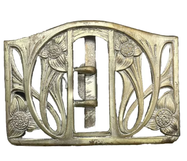 Boucle de ceinture Art Nouveau décor floral métal argenté Jugendstil belt buckle