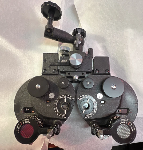 Bausch & Lomb Phoropter serial number-EH506 optometrist
