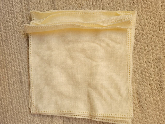 6 Sticktücher, ca. 19 cm x 19 cm, cremefarben