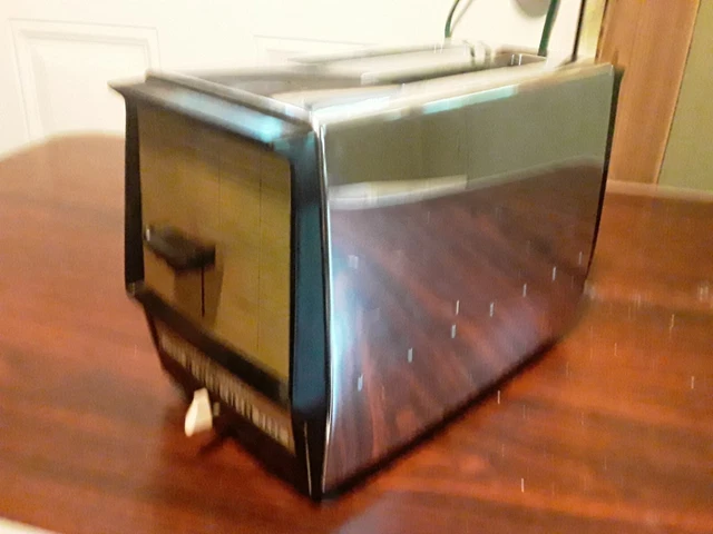 Vintage General Electric Chrome 2 Slice Toaster 10T102 Tested Works Great...