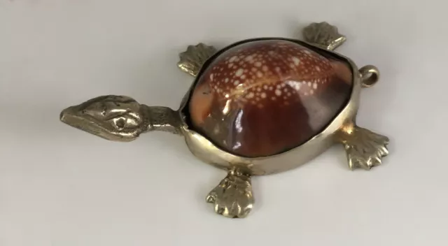 Pendentif Tortue/ Metal Argentiferee/ Coquillage/ Annee 2010