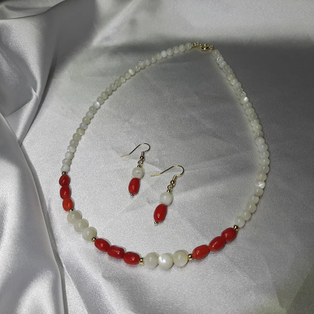 Collier artisanal rangs en perles de rocailles style ethnique Rouge