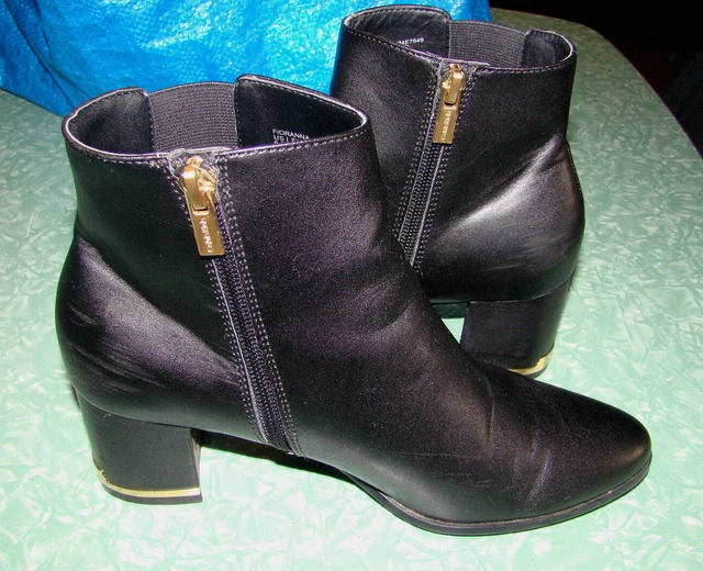 CALVIN KLEIN COFFEE Bean Brown Block Heel Chelsea Fioranna Boots