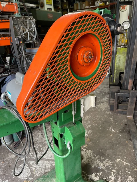 RIVITOR – Auto Feed  Rivet Pedal Machine  MODEL RR
