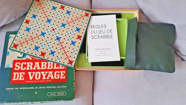 Mattel Scrabble de voyage luxe - Comparer avec