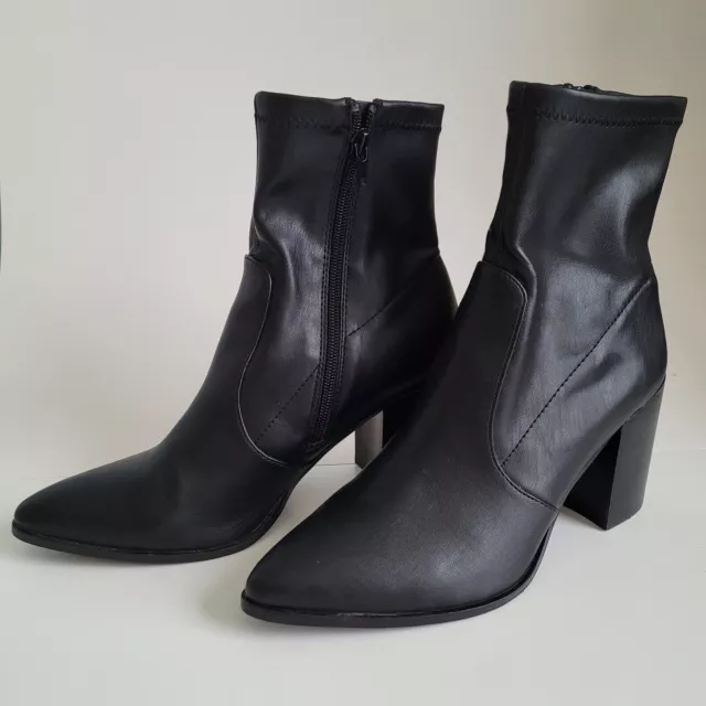 Steve Madden Women's Black Ankle Boots Size 9.5~3" Block Heel  Excellent!