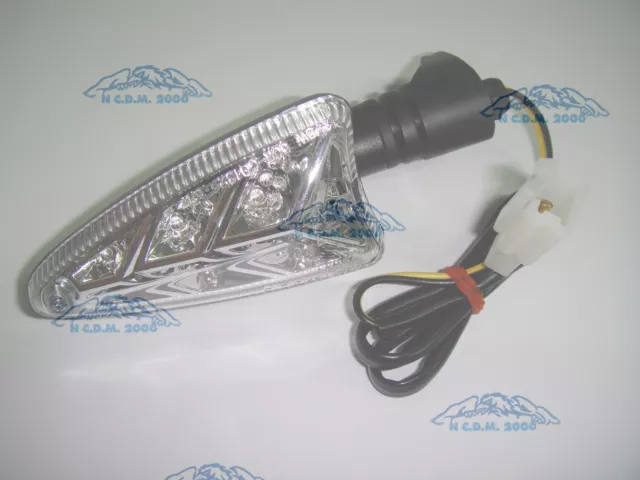 Pfeil Komplett Led- 13860 Hinten SX Derbi 50 GPR 2010