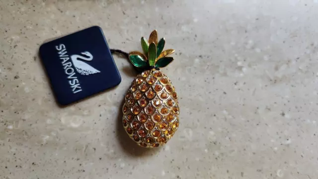 Signed Swan Swarovski Gold Plated Golden Crystal Pineapple Brooch Pin 3