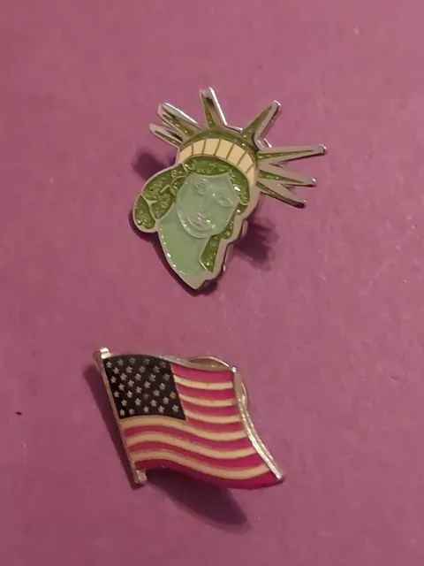 F/Vintage Statue Of Liberty United States Pin Badge Set