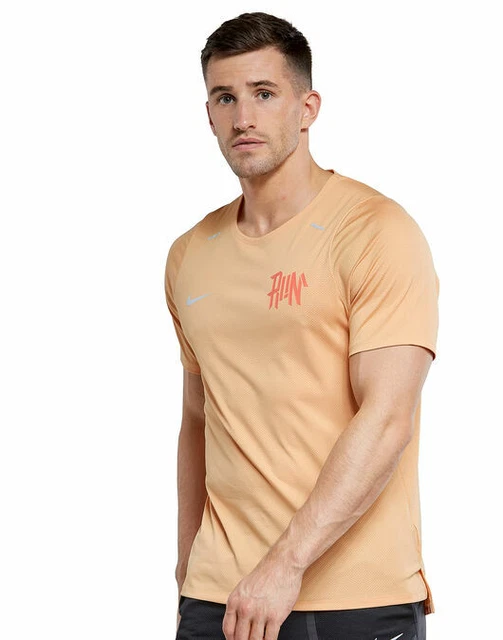 NIKE DRI FIT RISE 365 Wild Run Men s Running Gym T Shirt Size L Large CU5694 805 34.95 PicClick UK