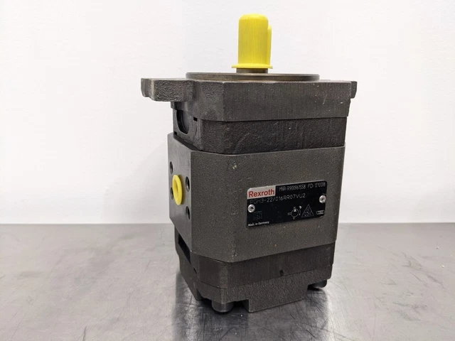 Rexroth 900961558 Internal Gear Pump PGH3-22/016RR07VU2 600-3000 RPM