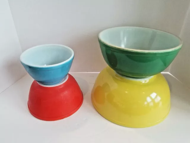 1940's Pyrex Primary Colors Original Mixing Nesting Bowls ~ Set of 4 ~ Vintage
