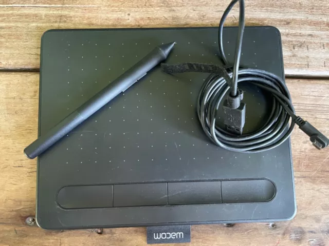 Wacom CTL-4100WLK-N Bluetooth Graphics Tablet with Pen - Black