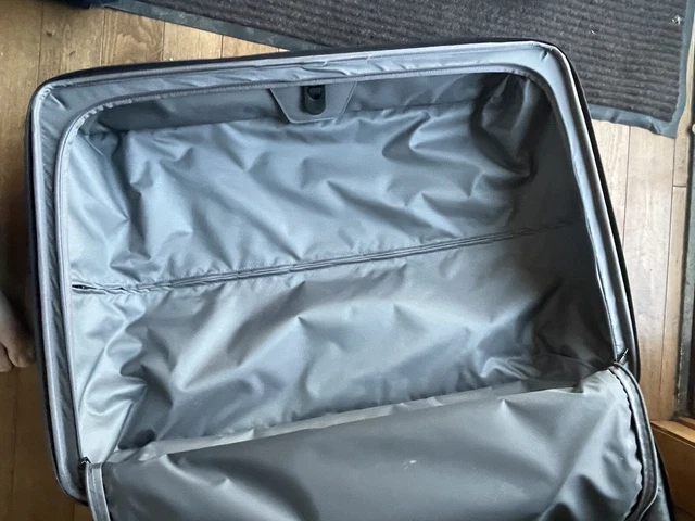 Tumi Alpha 2 Extended Trip Expandable 4 Wheeled Packing Case Spinner - Black 16