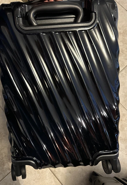 TUMI 19 Degree International Expandable Carry-on 4 Wheel Black $695 😃😃 2