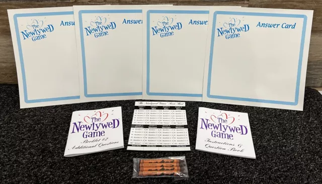 THE NEWLYWED GAME  (Complete Contents w/o Box) Endless Games Classics 1998