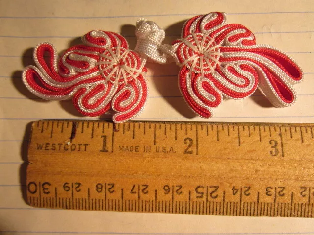 Cierres de botones de ranas hechos a mano - rojo/blanco-3,25""x1"" únicos