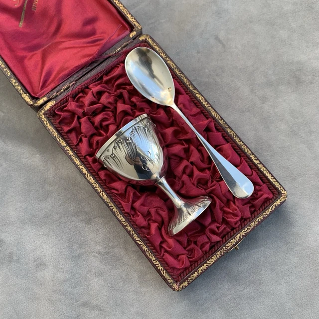 Coffret coquetier avec cuillère Papillon
