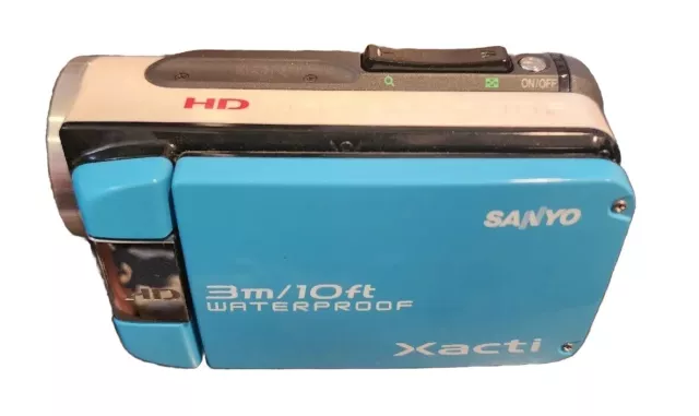 Sanyo Camcorder Xacti WH1 Blue VPC-WH1 Dual Camera 2 MP Optical Zoom Waterproof