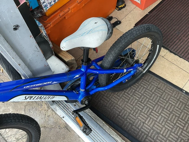 Specialized hotrock 16 inch online