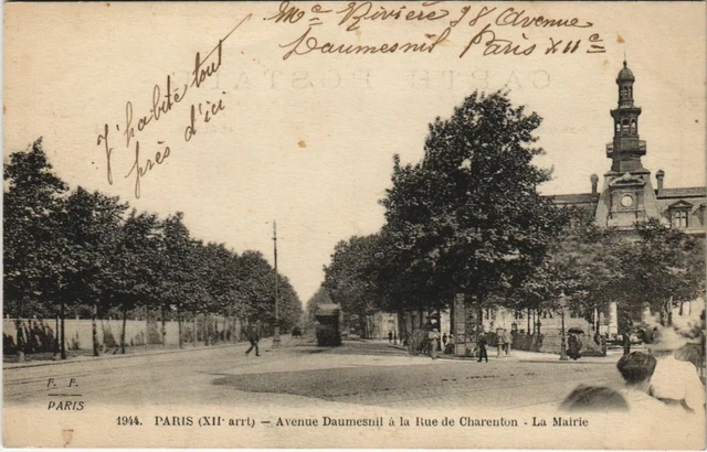CPA AK PARIS 12th Avenue Daumesnil Rue de Charenton (925356)