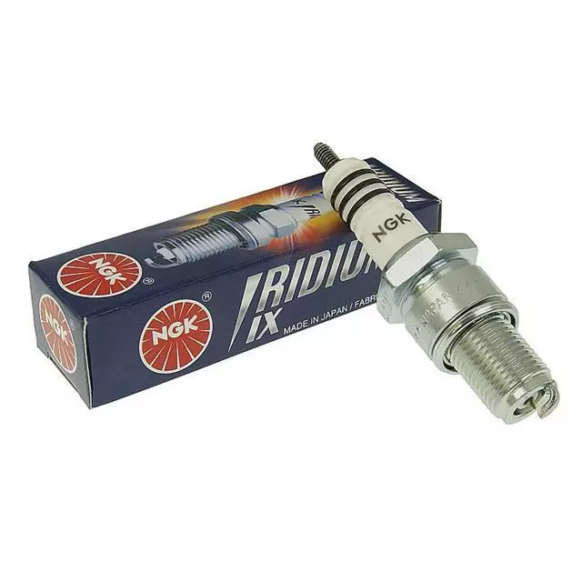 1 x NGK Iridium Spark Plug CR9EIX Yamaha  FZ 6 S FAZER ABS 2006 - 2007