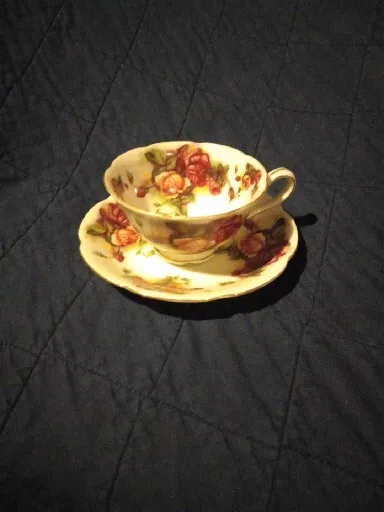 Royal Chelsea Bone China #4036A Pink,Yellow Roses Footed Teacup,Saucer Set Exc