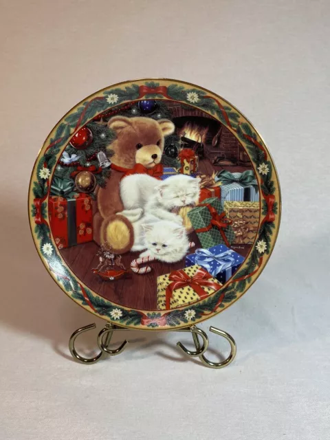 Bradford Exchange 1994 Santas Little Helpers "Not A Creature Was Purring"