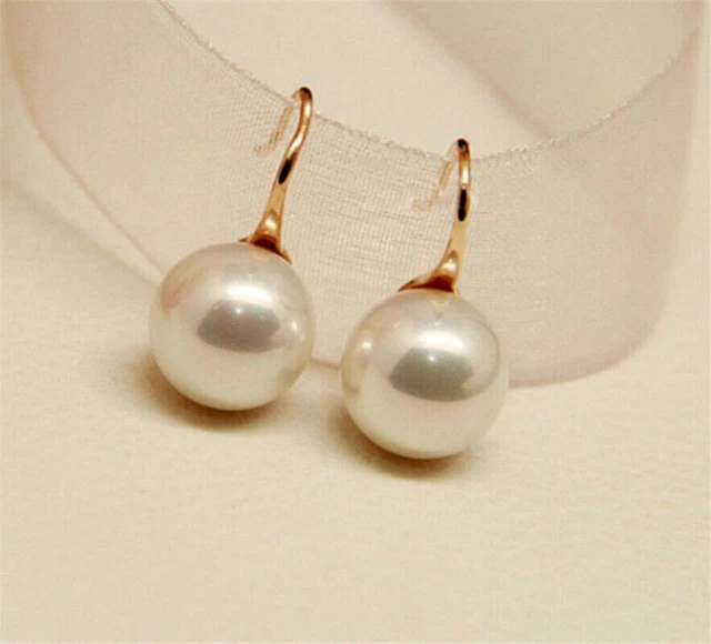 Crystal Rhinestone Stud White Pearl Earrings 1 Women Lady Gold Elegant Ear Pair