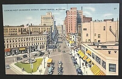 Vintage LOOKING WEST ON MONROE AVE GRAND RAPIDS MICHIGAN Postcard Litho Unposted
