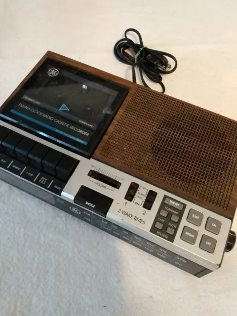 General Electric GE Model 7-4956A Clock Radio For Parts Vintage