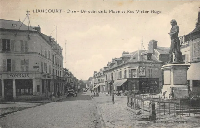 Cpa 60 Liancourt A Corner Of The Square And Victor Hugo Street