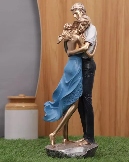 Table Top Couple Showpiece Poly resin For Christmas Gift And Home Decor Figurine
