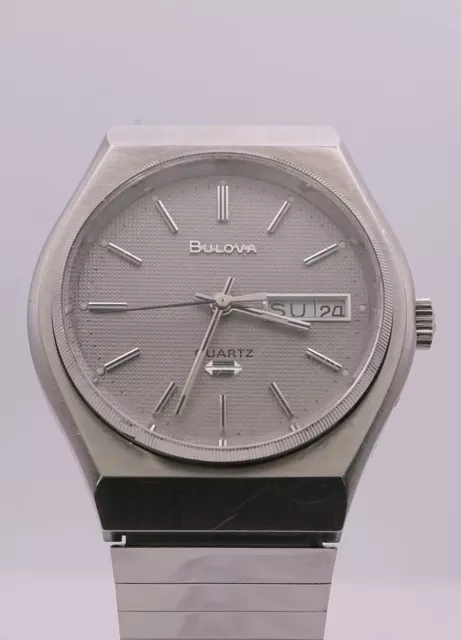 Vintage Bulova Quartz Silver Tone Watch Working New Battery Needs Crystal