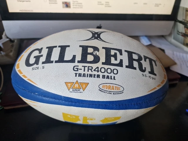 Gilbert Mini Ballon de Rugby Taille 1 – Produit sous Licence Officielle Australie Rugby – Matériau de Haute qualité et Logos Australie Rugby – Livré dégonflé