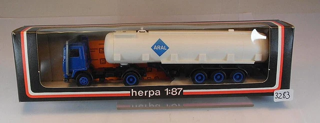 Herpa 315982 - 1/87 Iveco S-WAY ND Benzintank-Sattelzug Hoyer Herpa 315982 - 1/87 Iveco S-WAY ND Benzintank-Sattelzug Hoyer