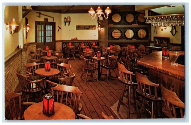 Williamsburg Iowa IA Postcard Seven Villages Restaurant Amana Holiday Inn c1960