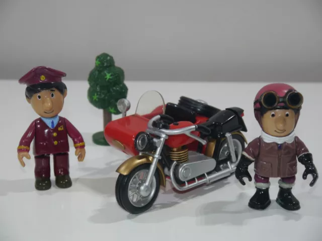 Postman Pat Toys Bundle Large Motorbike AJ Motorbiker & Train Drive Figures_HM11