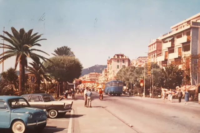 Cartolina - Varazze - Corso Matteotti - 1968