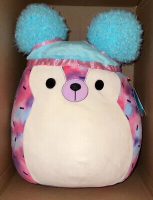 yasmin the hedgehog squishmallow