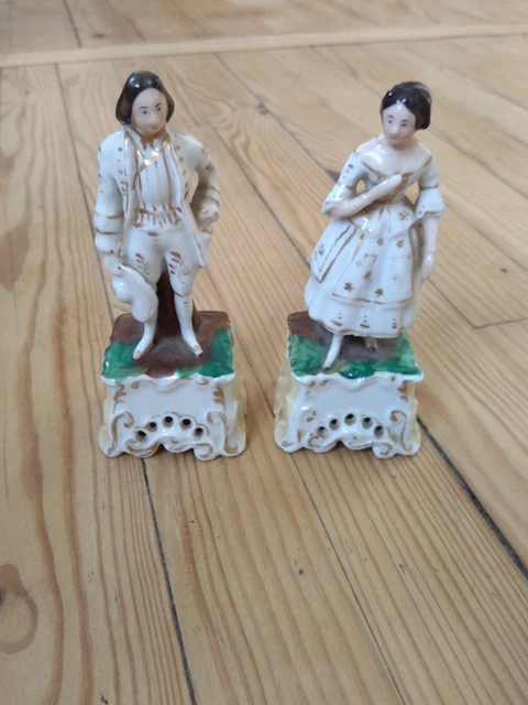 Ancienne paire de figurine porcelaine de Paris XIXe siècle couple romantique
