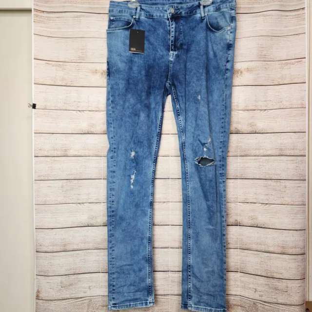 New With Tags ASOS Jeans Men's 36 x 34 Jeans Distressed 5 Pocket Denim