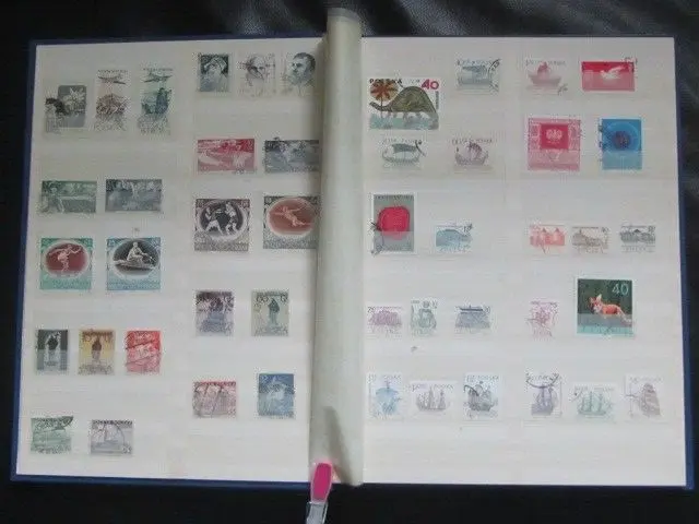 Briefmarken aus Polen im Album postfrisch und gestempelt
