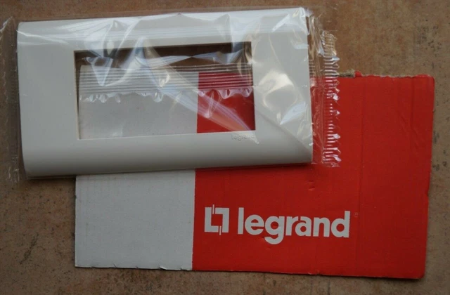 PLAQUE DIPLOMAT LEGRAND - Enjoliveur Simple BLANC et OR EUR 9,99 - FR